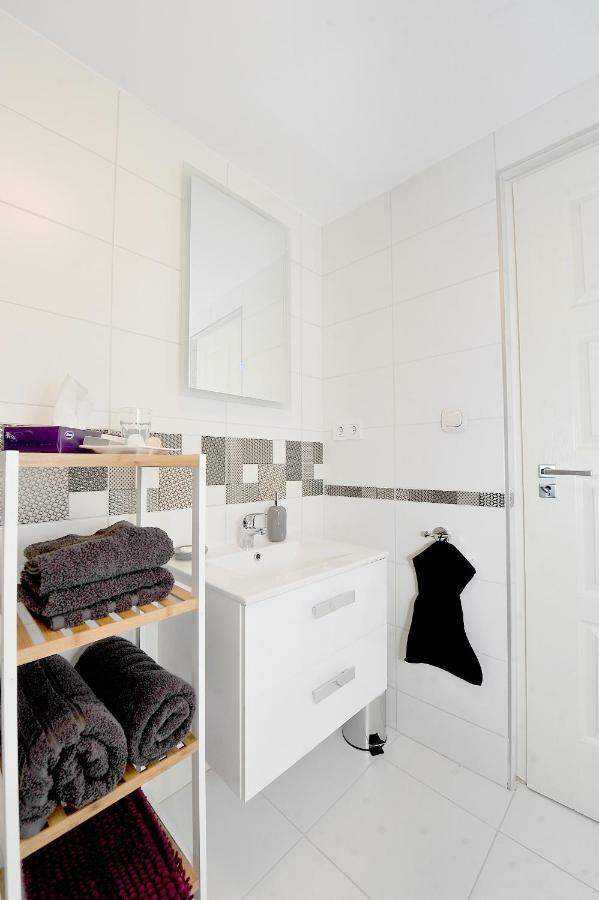 Pure Apartman Pécs Exteriör bild