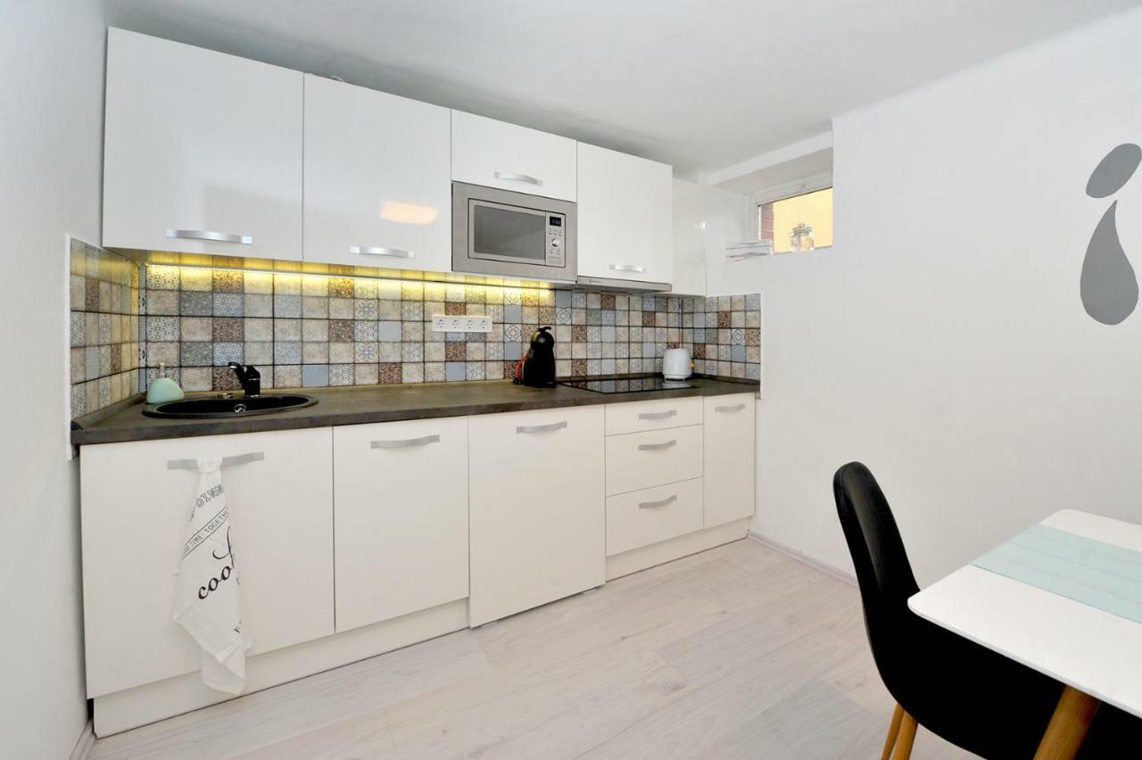Pure Apartman Pécs Exteriör bild